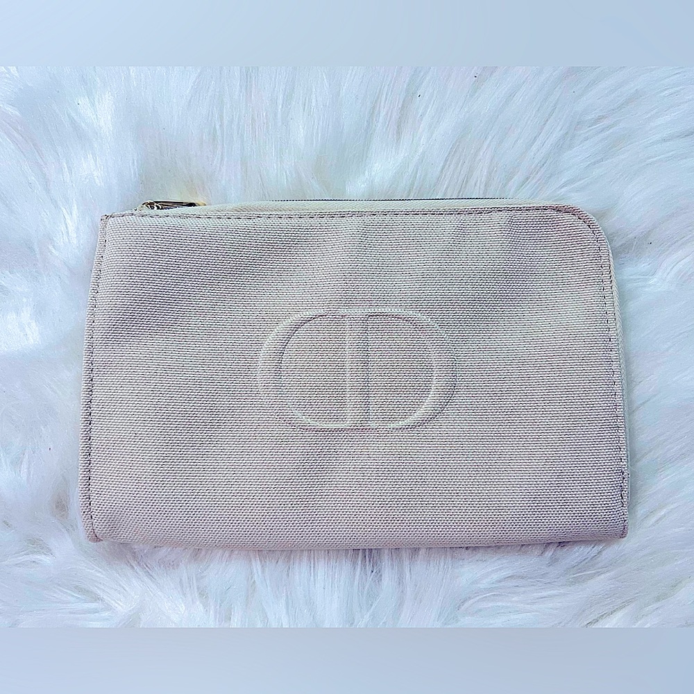 Dior Pouch